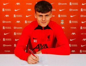 ben doak signing pro contract with liverpool