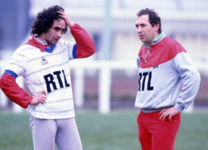 houllier psg manager in 1985